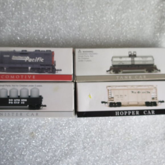 Southern Pacific High Speed Metal Products Mini Train Set (8pc) NEW - Picture 2 of 3